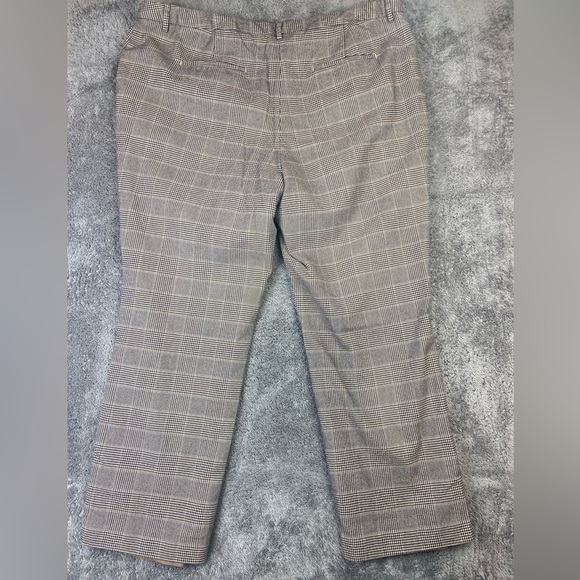 LL Bean Straight Leg Classic Fit plaid houndstooth pants - Picture 5 of 11